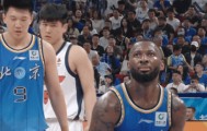 2:1拒绝广东队翻盘！没想到赛后许利民指导这样说，罚球数引热议
