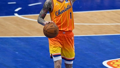 九游娱乐官网-韦德谈黄蜂：我最喜欢的“职业野球队” 他们打球就是玩