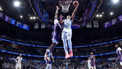 九游娱乐官网-班凯罗30+9+7德罗赞31+11 魔术主场力克国王